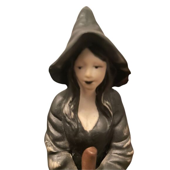 Phantom of the Opera Collector’s Ceramic Music Box Witch Cauldron Halloween - Picture 3 of 6